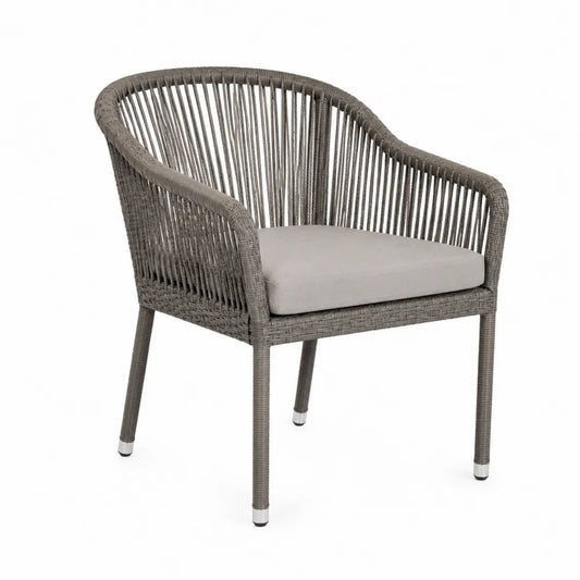 Fauteuil de jardin en résine PE tressée gris taupe avec coussin polyester beige et structure acier 62 x 60 x 80 cm